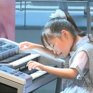 人気YouTuber、りっちゃんの音楽channelの総収入は1000万円以上!?その収益を年収・時給まで徹底分析!