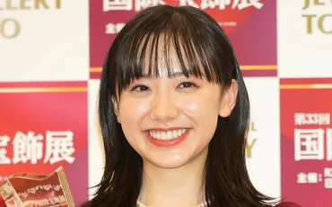 芦田愛菜君！ ようこそ慶應義塾大学法学部政治学科へ！ 