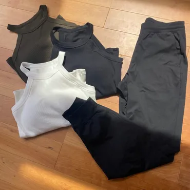 ユニクロ】今夏の必需品！？ウルトラストレッチエアリズムパンツとホルターネックブラトップをヘビロテ中！